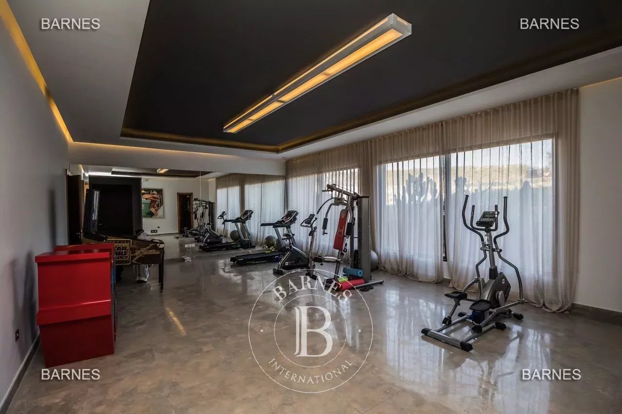 Stunning contemporary villa on a 3-hectare park, 30 minutes away from Marrakech. - picture 22