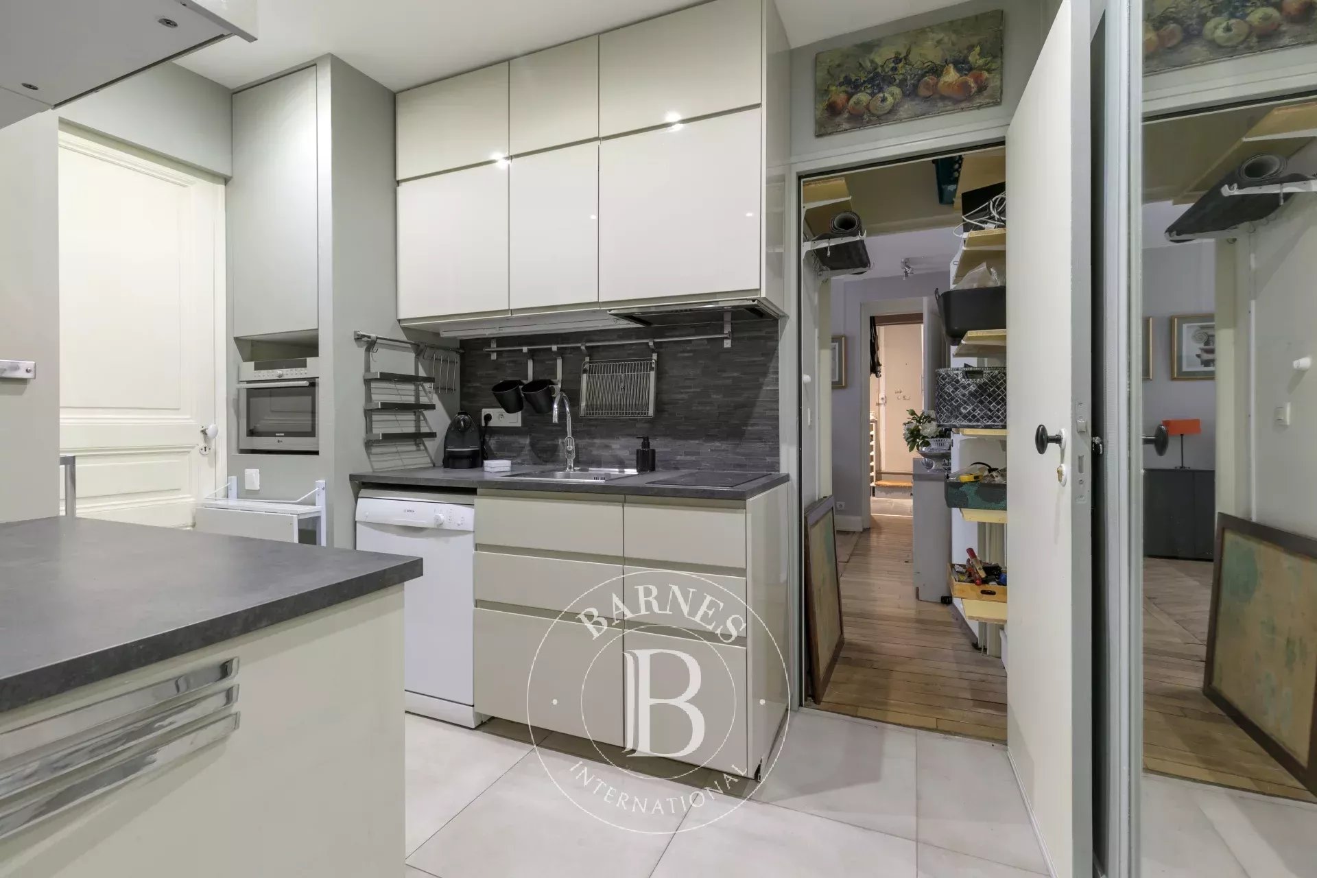 Daire Paris 8ème - picture 10