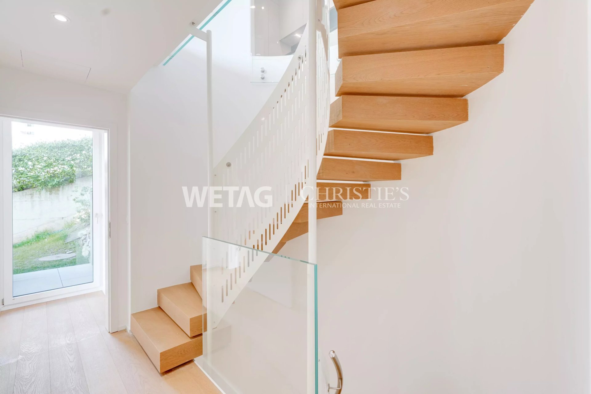 4 Bedroom Villa/Townhouse's Image 7