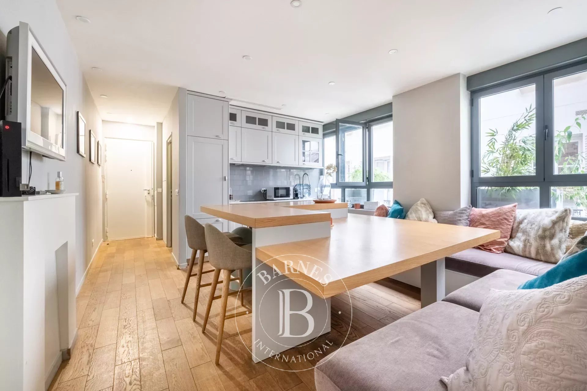 Daire Paris 8ème - picture 10