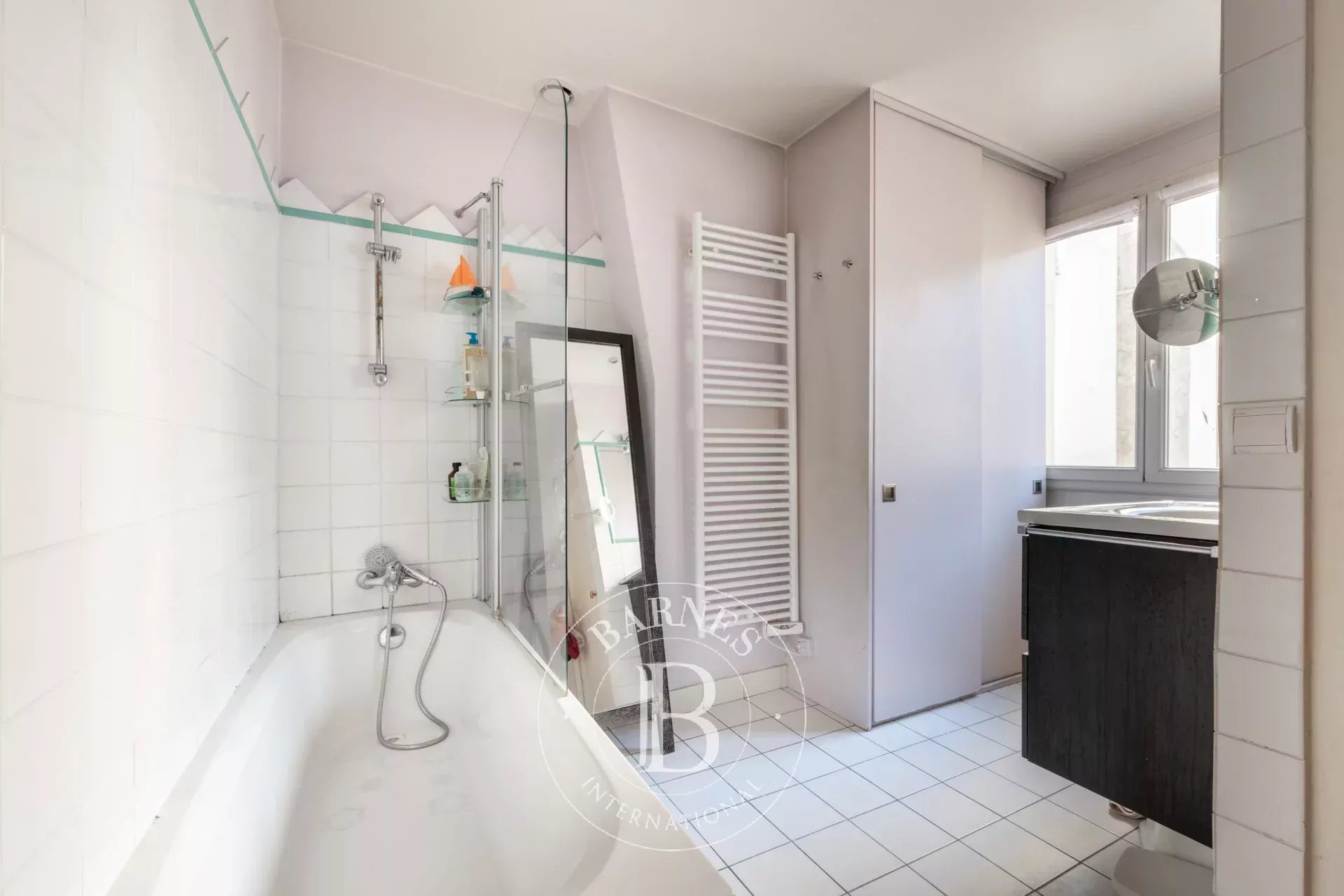 Daire Paris 10ème - picture 10