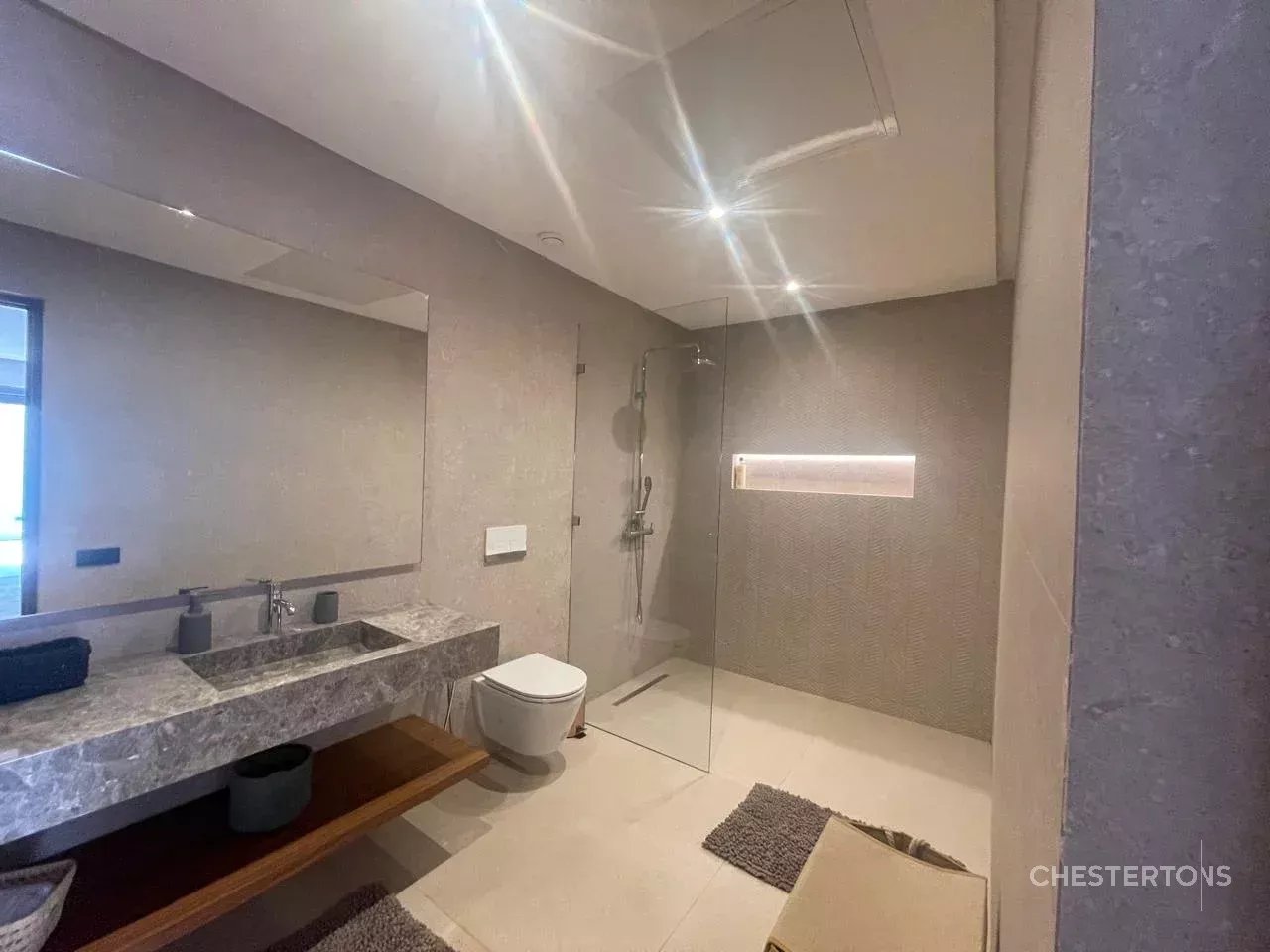  Image of Villa - 5 Bedrooms - 5 Bathrooms for Sale in Marrakech-Ménara-Marrakech-Morocco, Image 43
