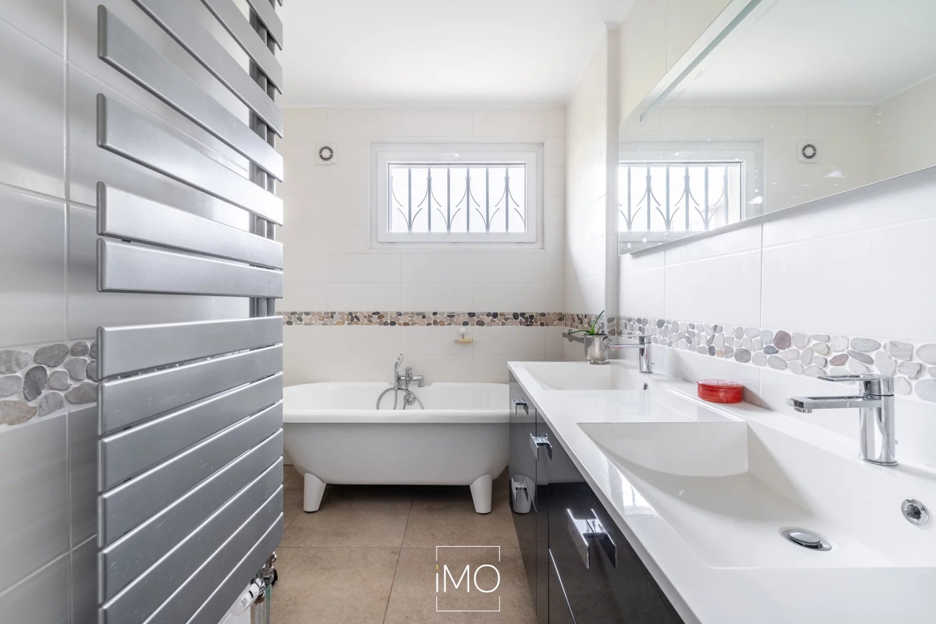Maison de 174 m² à Chasselay avec piscine
