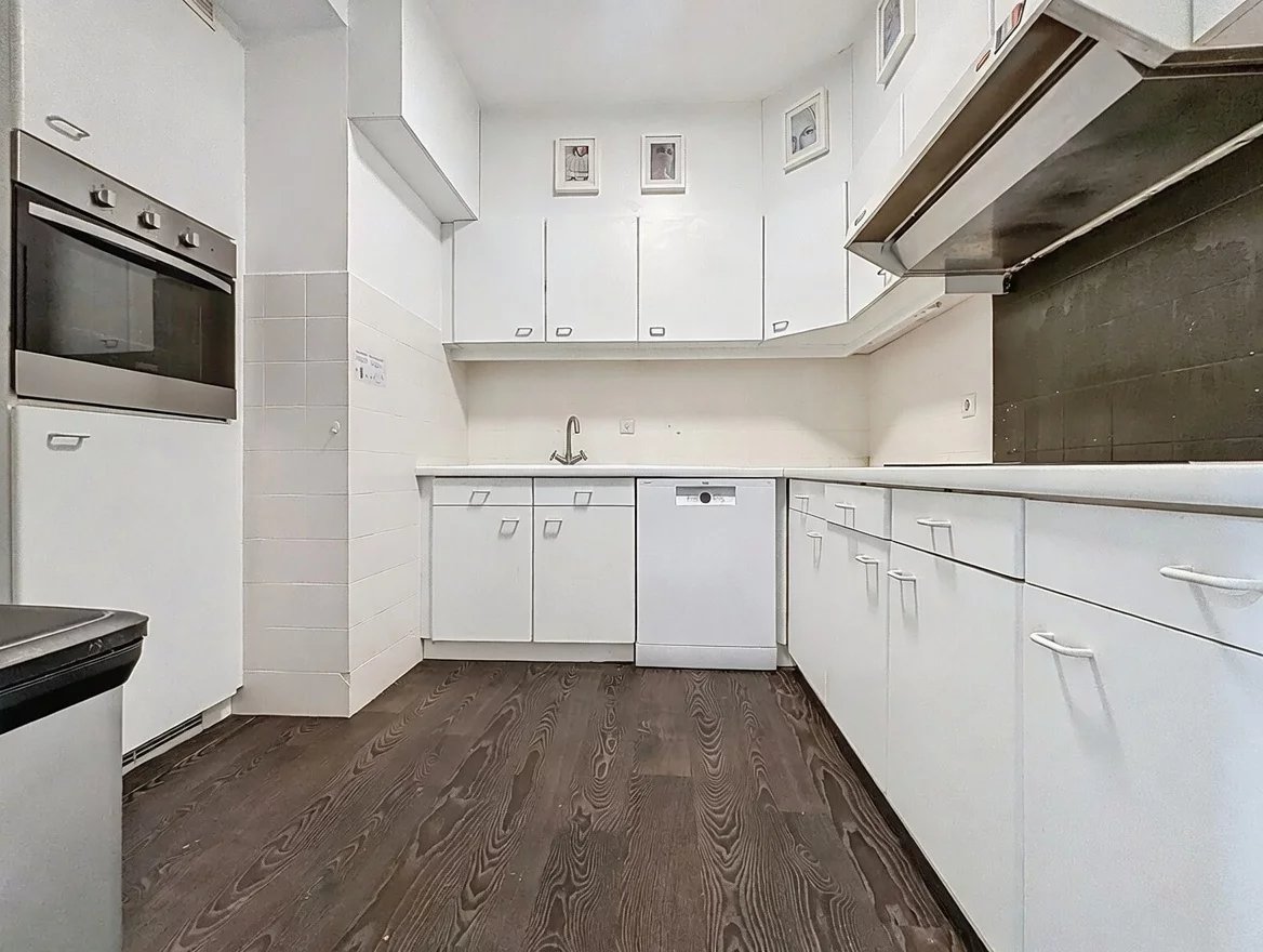 Ixelles/Bruxelles - Bright 3-bedroom apartment