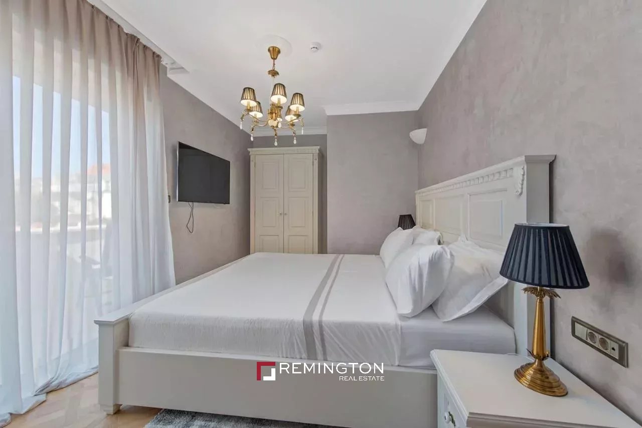 5 Bedroom Villa/Townhouse's Image 16
