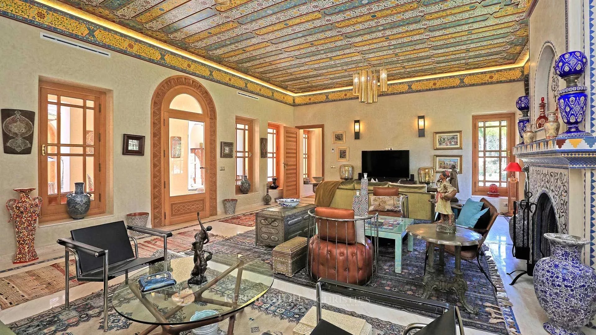 10 Bedroom Villa/Townhouse's Image 19