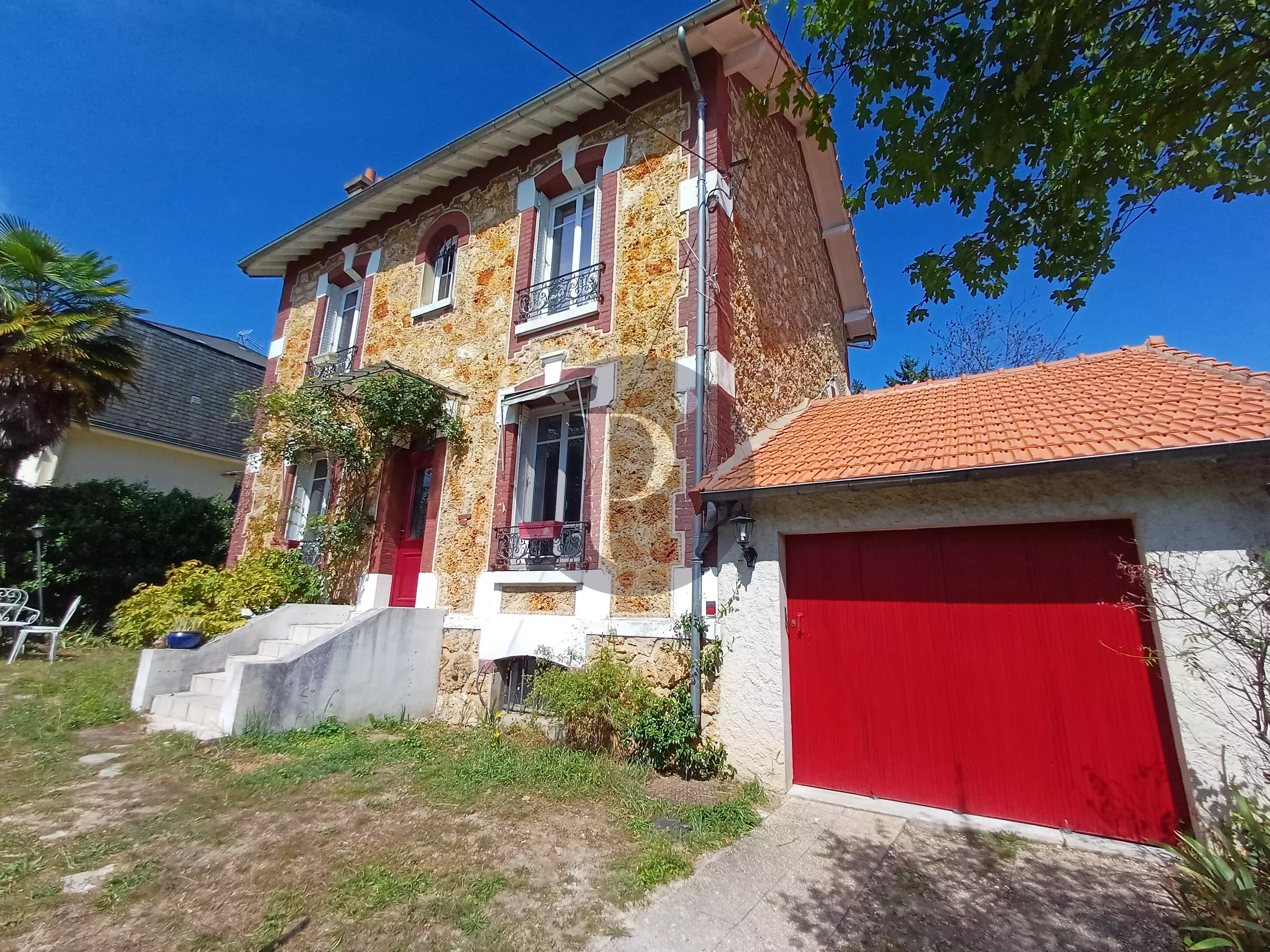 vente-maison-6-pieces-verrieres-le-buisson-86131954