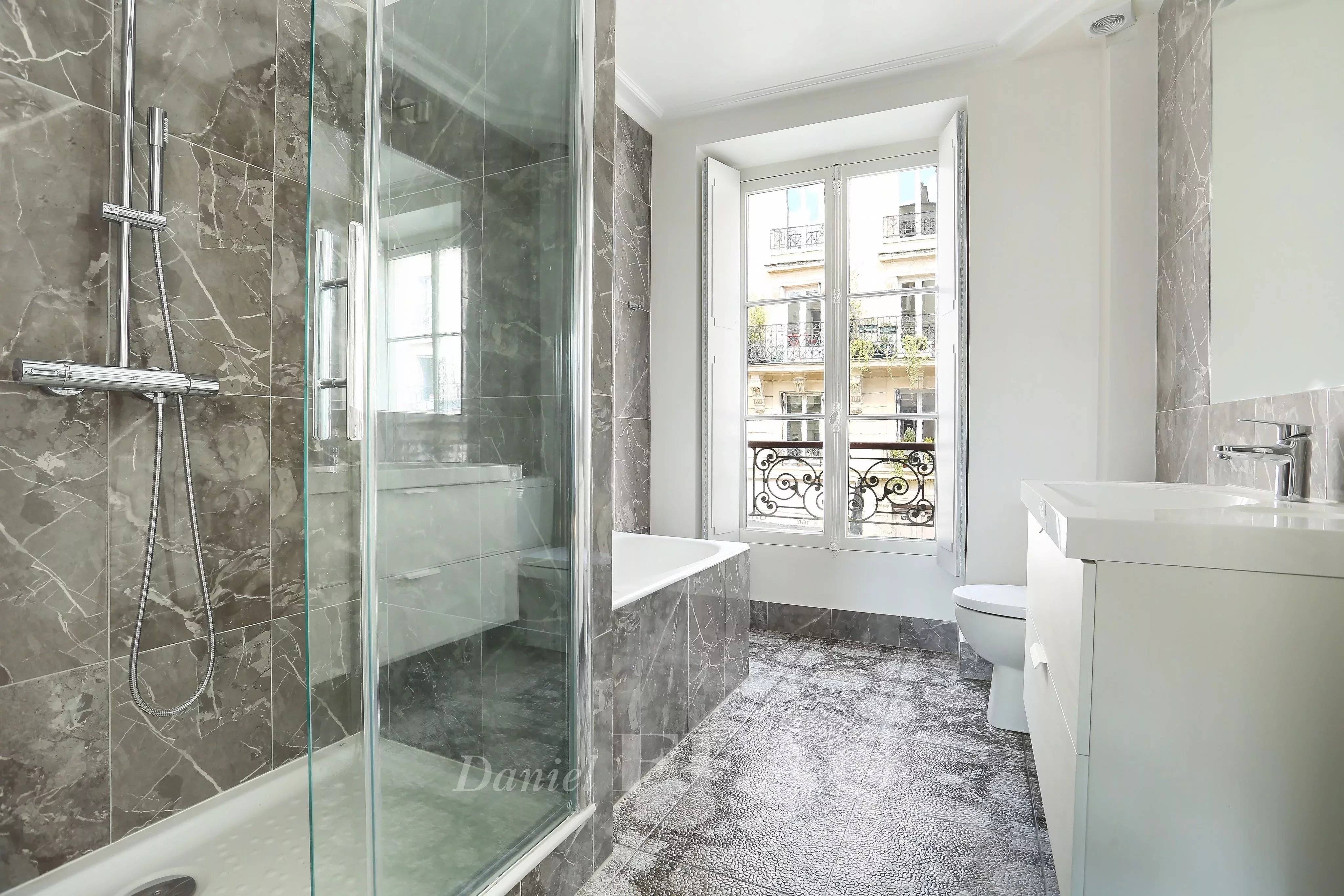 Rental Apartment Paris 18th
