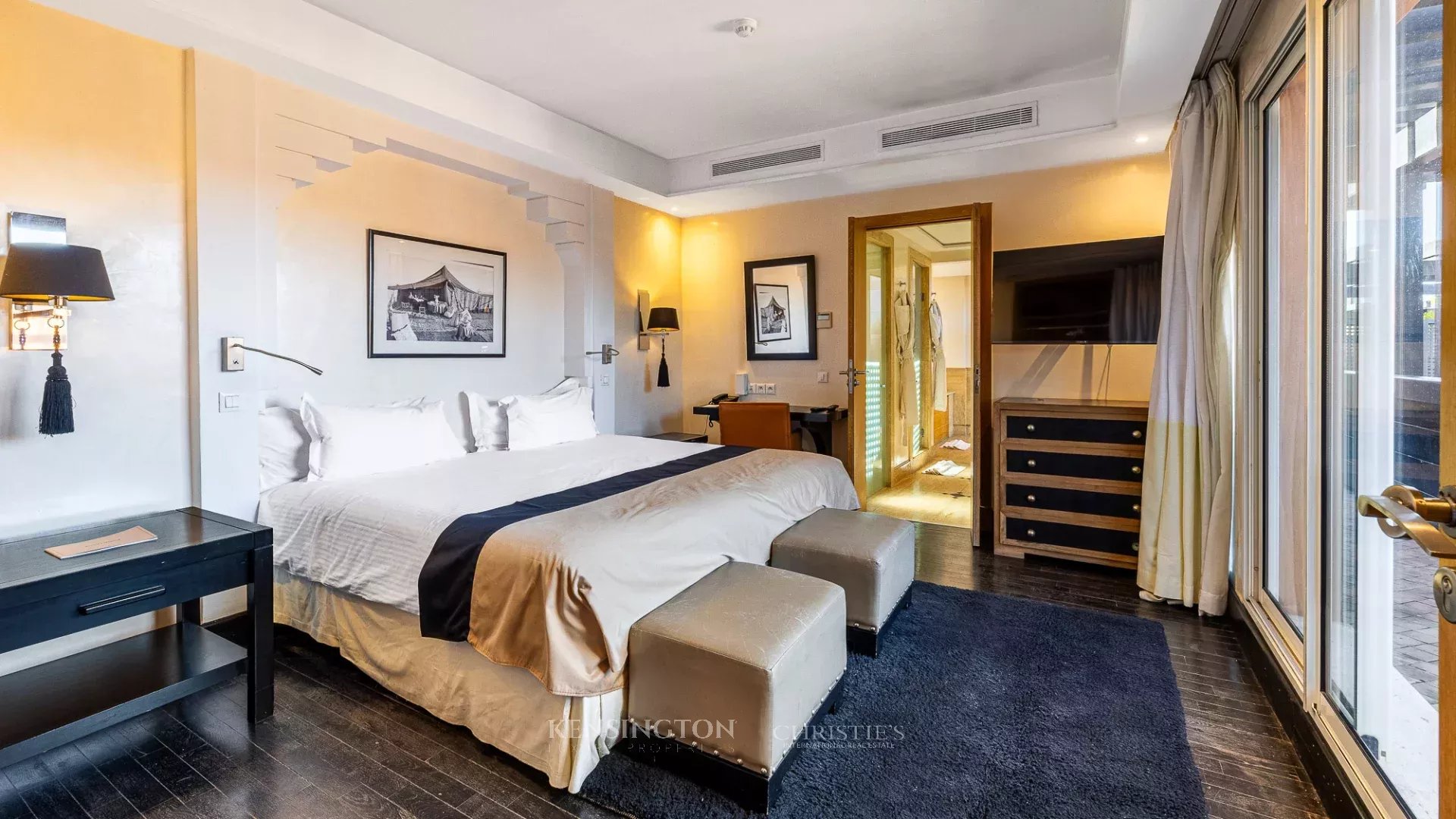 6 Bedroom Villa/Townhouse's Image 22