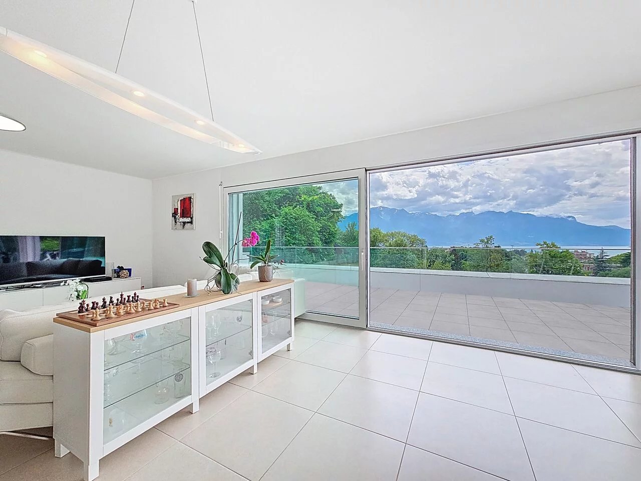 Attique moderne avec terrasse panoramique