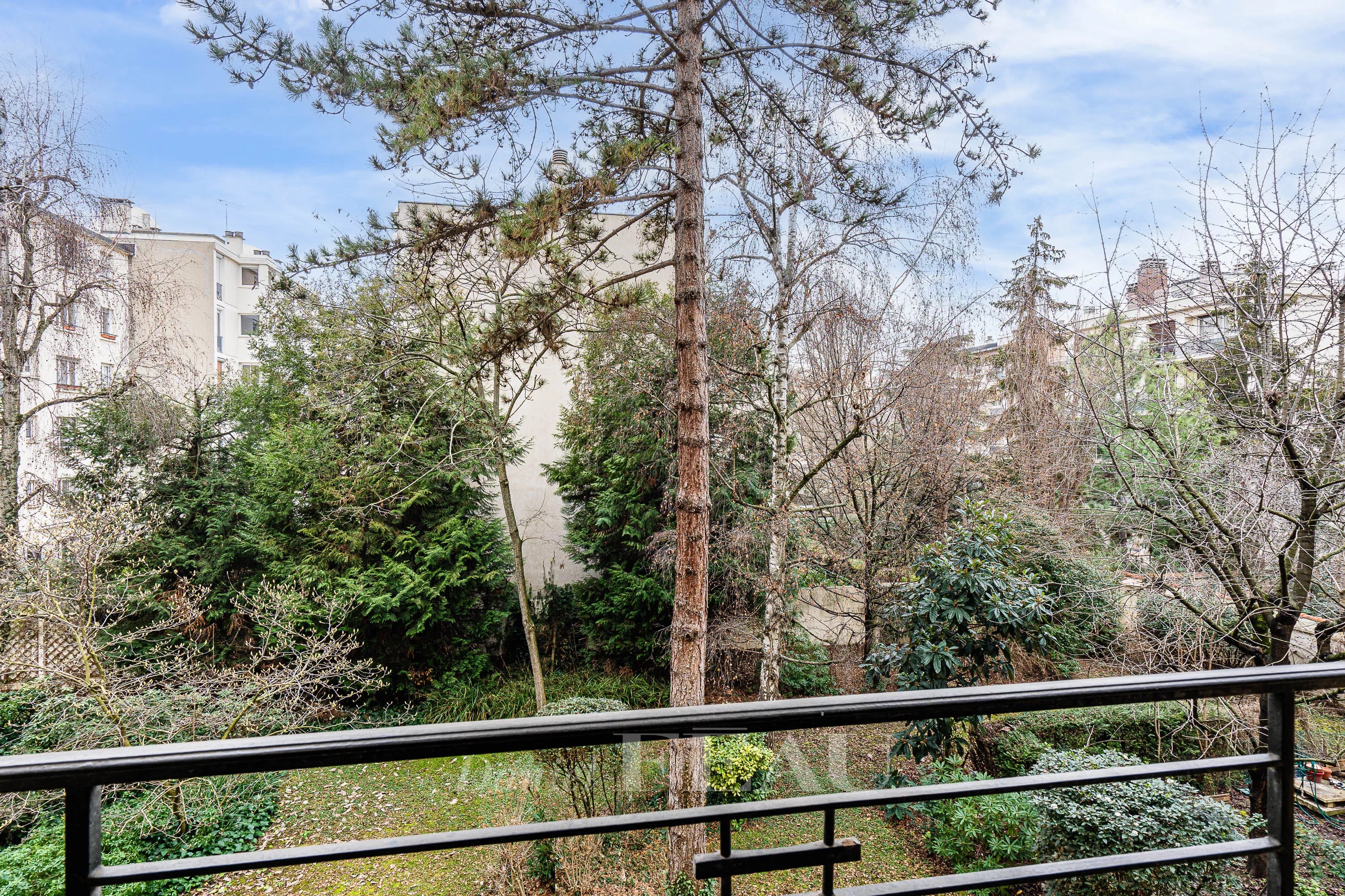 Sale Apartment Neuilly-sur-Seine