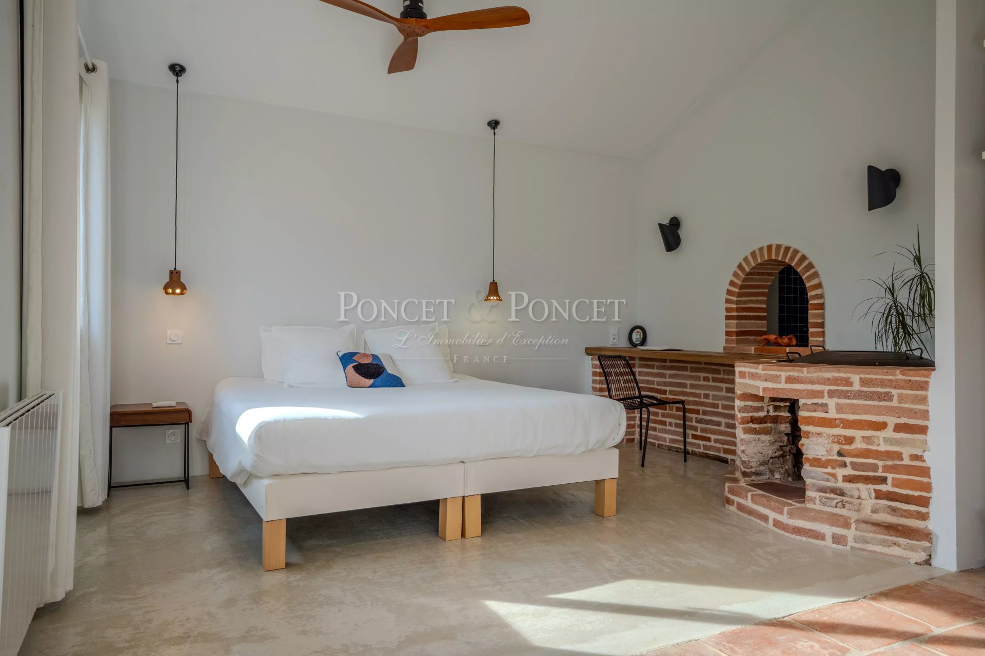 18 Bedroom Villa/Townhouse's Image 20