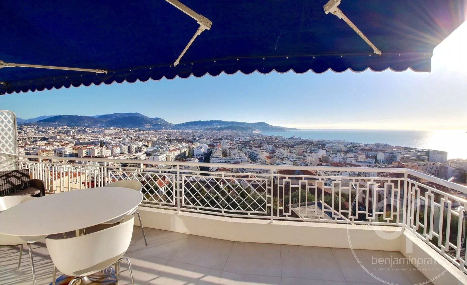 VENDUTO • NIZZA BAUMETTES • TRILOCALE DI 82M² RISTRUTTURATO CON VISTA MARE