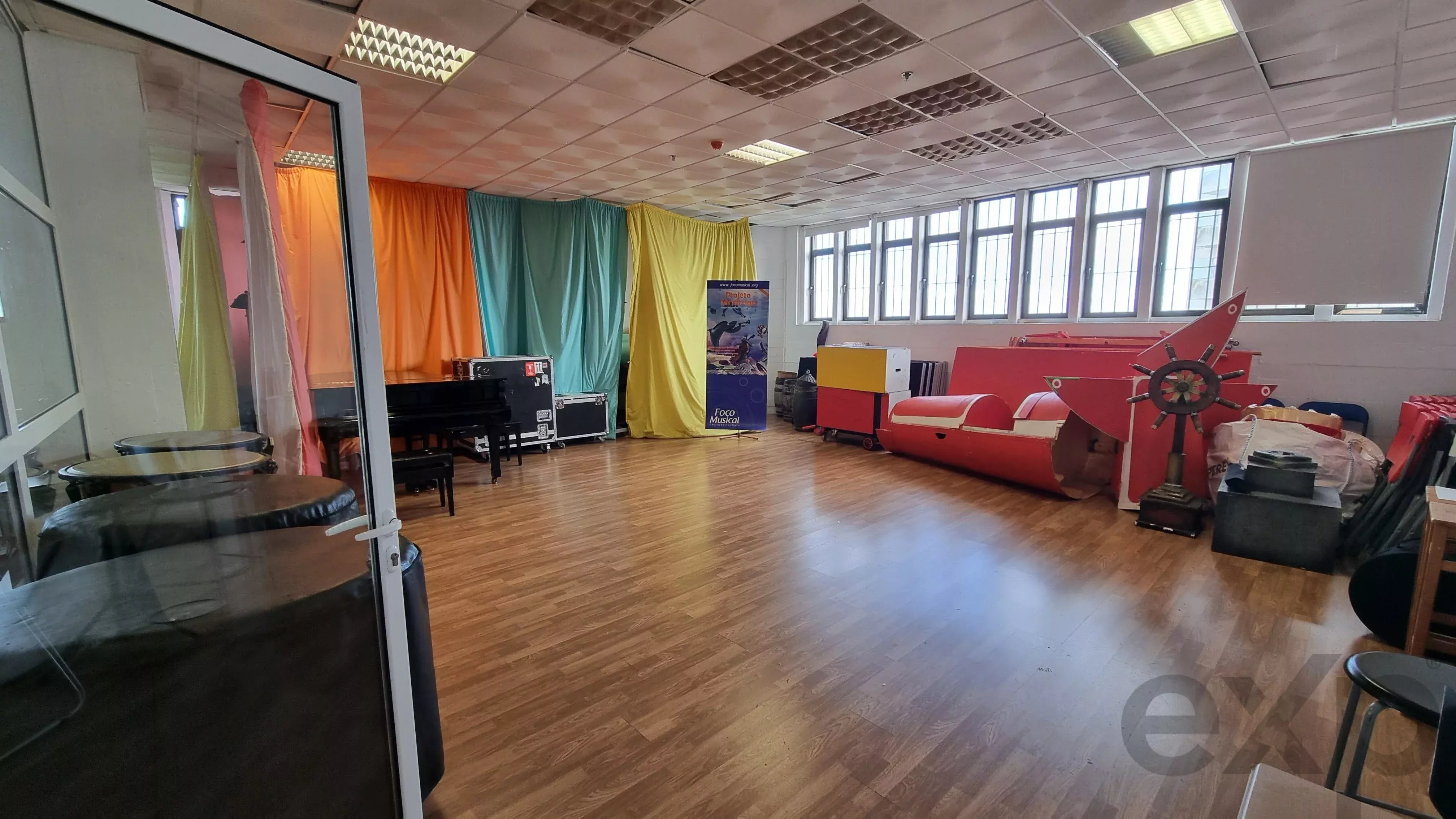 Space with Service License, Large Area and High Ceiling – Ideal for Contact Center, Gym/Box or Tech Hub – Greater Lisbon 86656713 image 6