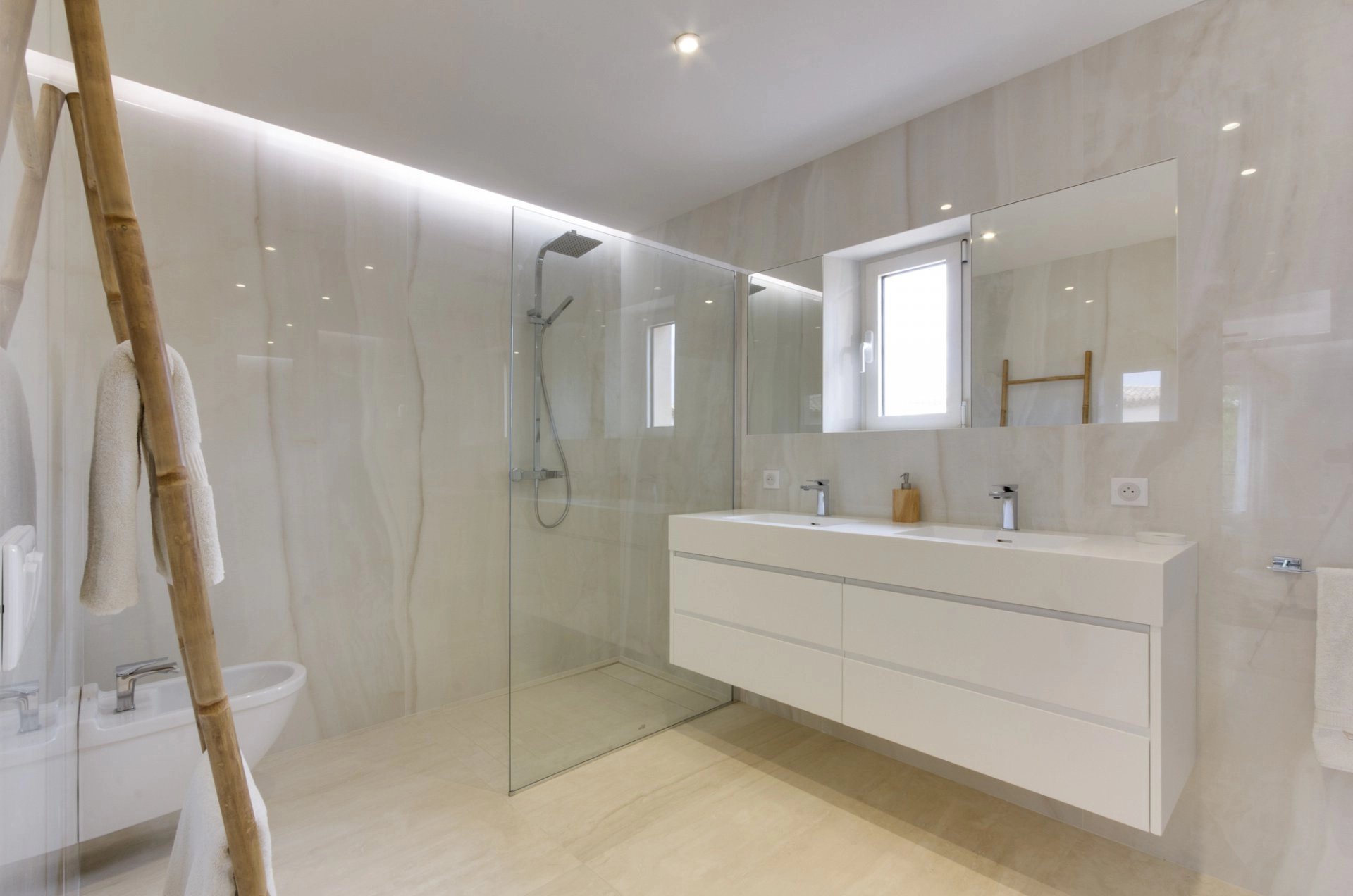 Exclusive seaside retreat in Parcs de Saint-Tropez