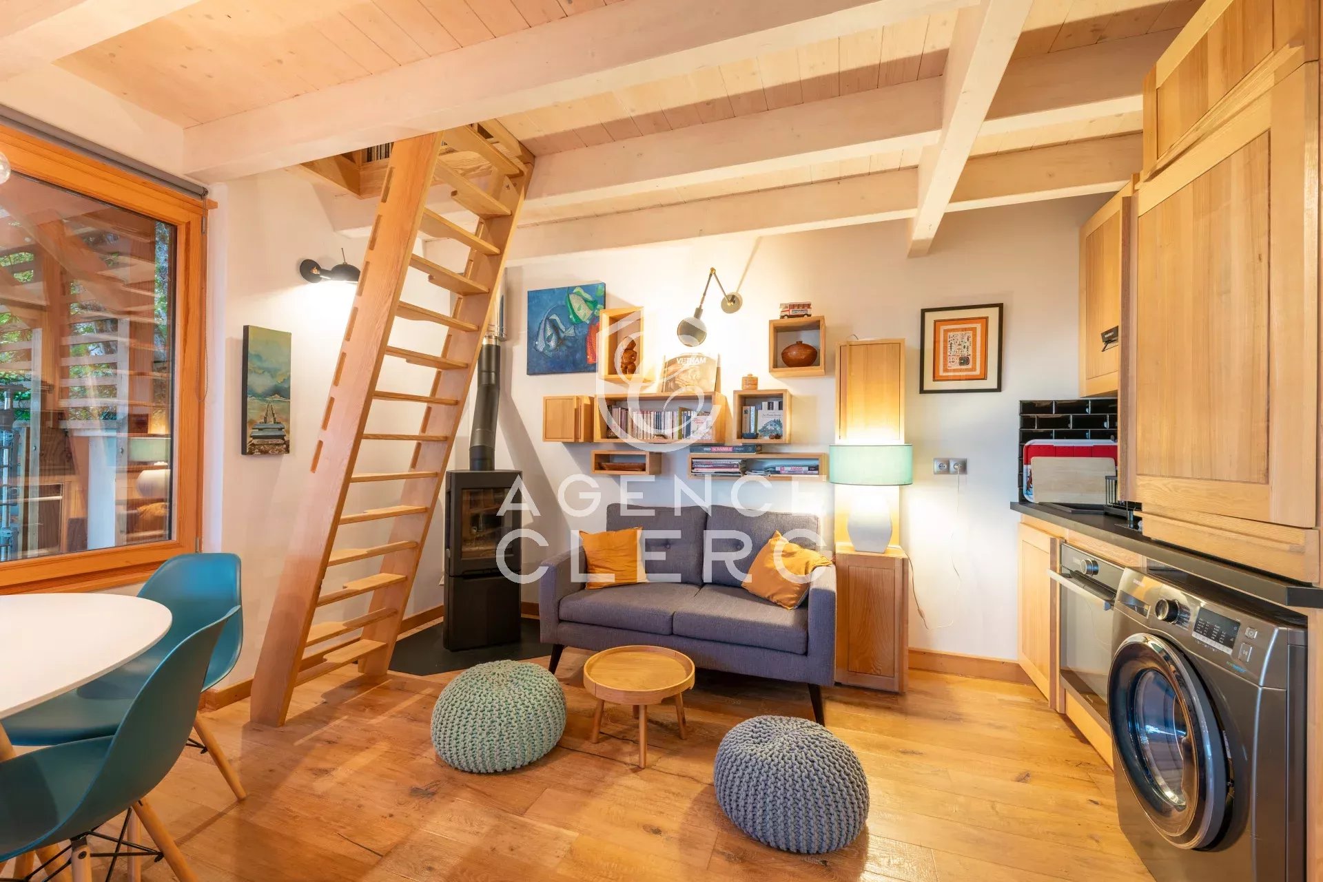 6 Bedroom Villa/Townhouse's Image 15