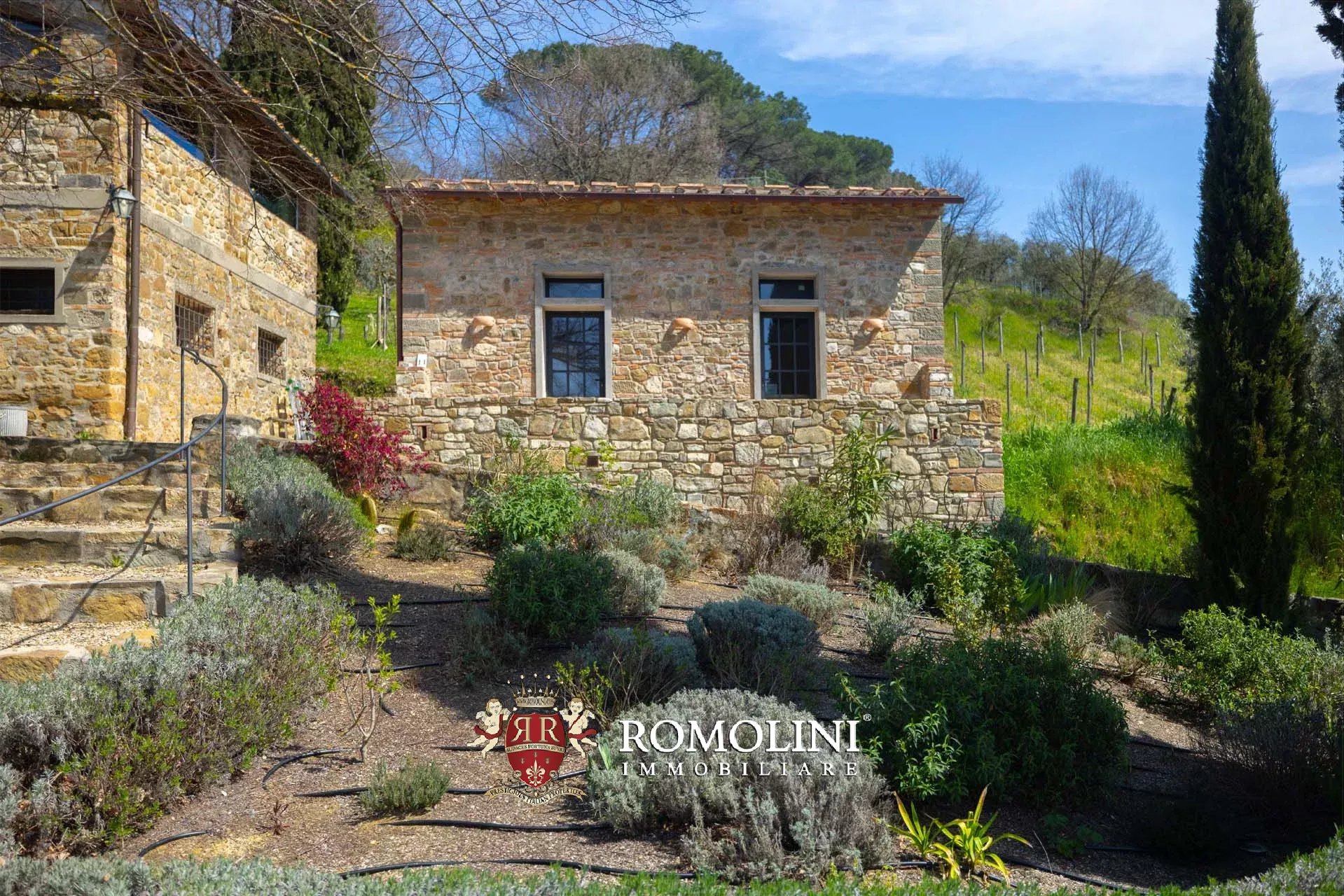 5 Bedroom Vineyard's Image 26