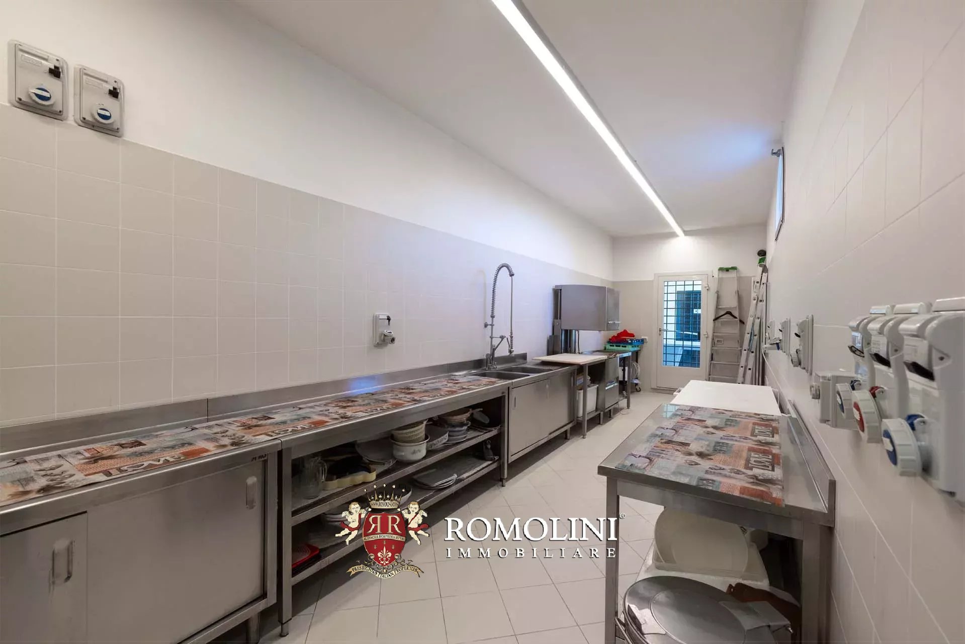 12 Bedroom Villa/Townhouse's Image 96
