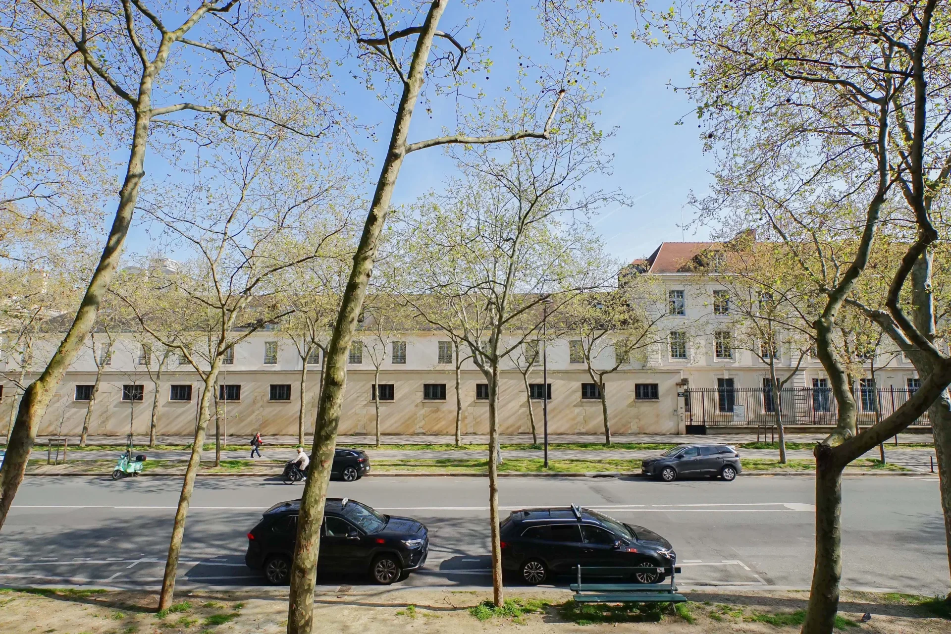 Paris 15e - AVENUE DE SUFFREN