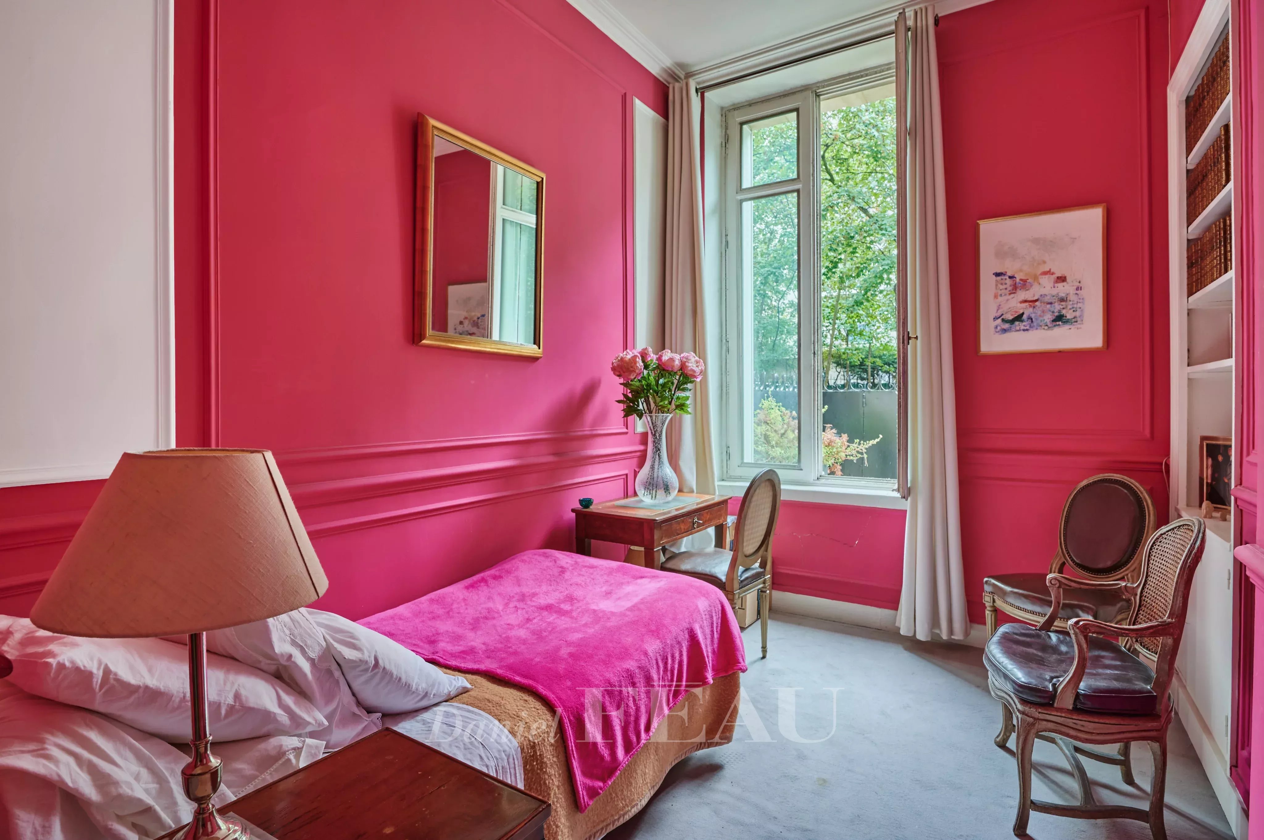 Sale Apartment Paris 16th