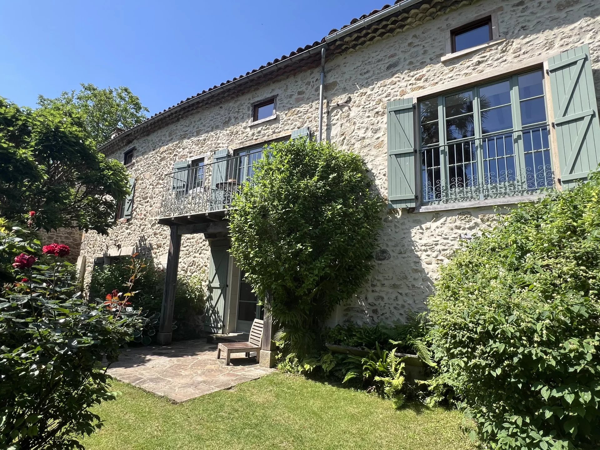 Maison de rêve à la campagne, dans un cadre idyllique
