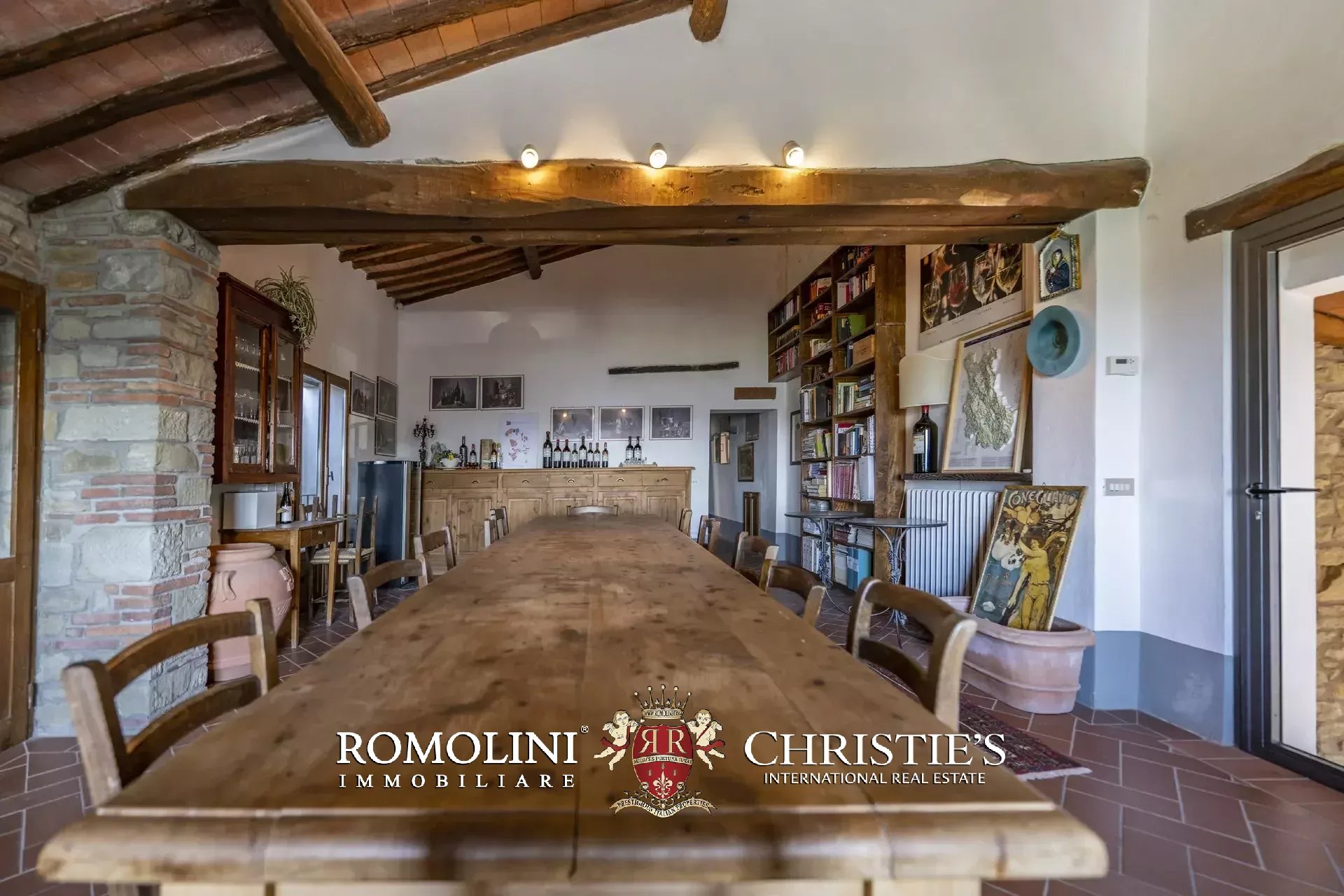 7 Bedroom Villa/Townhouse's Image 24