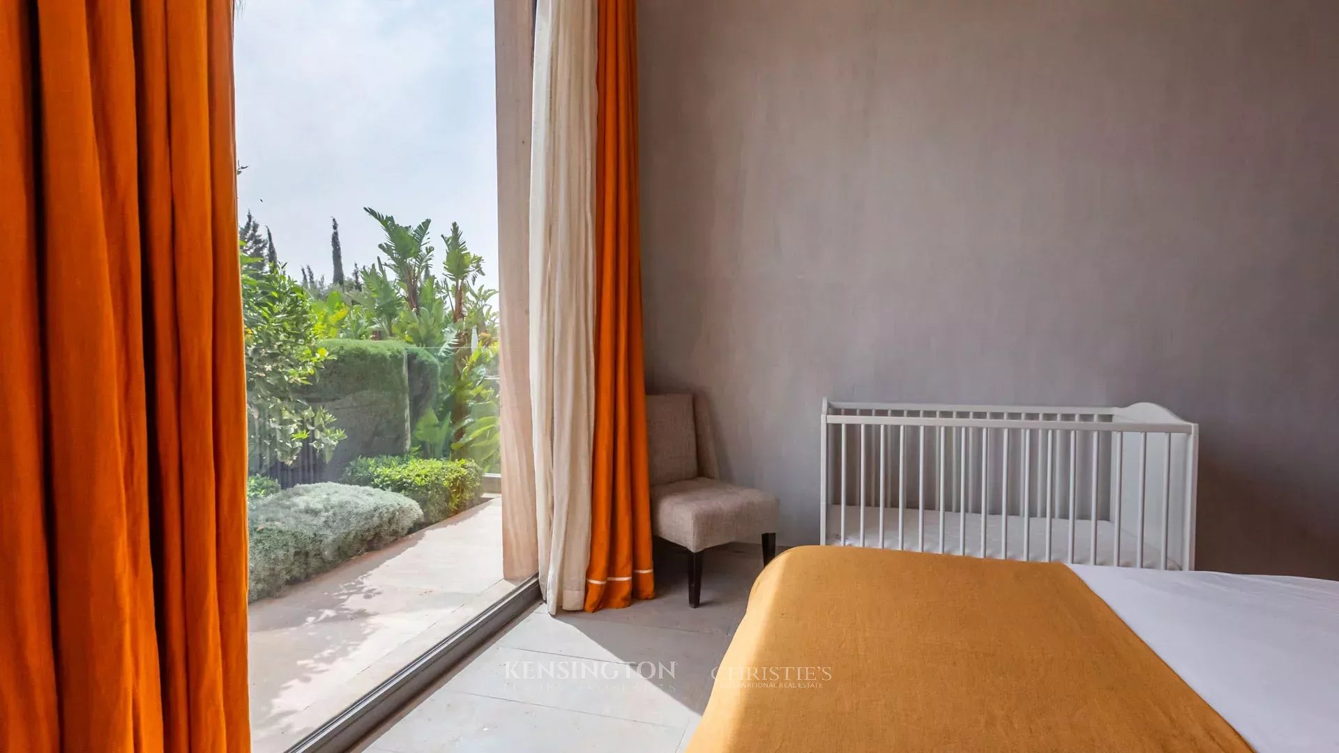 6 Bedroom Villa/Townhouse's Image 37