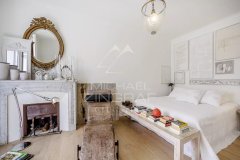 Designer loft on the top floor of an elegant bourgeois building – Libération district — photo 3 of 7