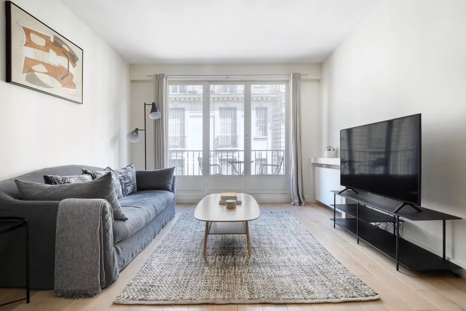 Sale Apartment Paris 8th