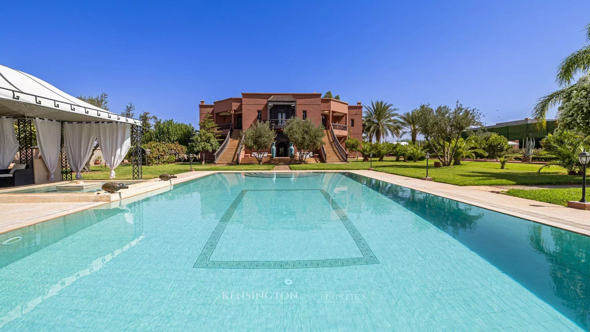 9 Bedroom Villa/Townhouse's Image 50