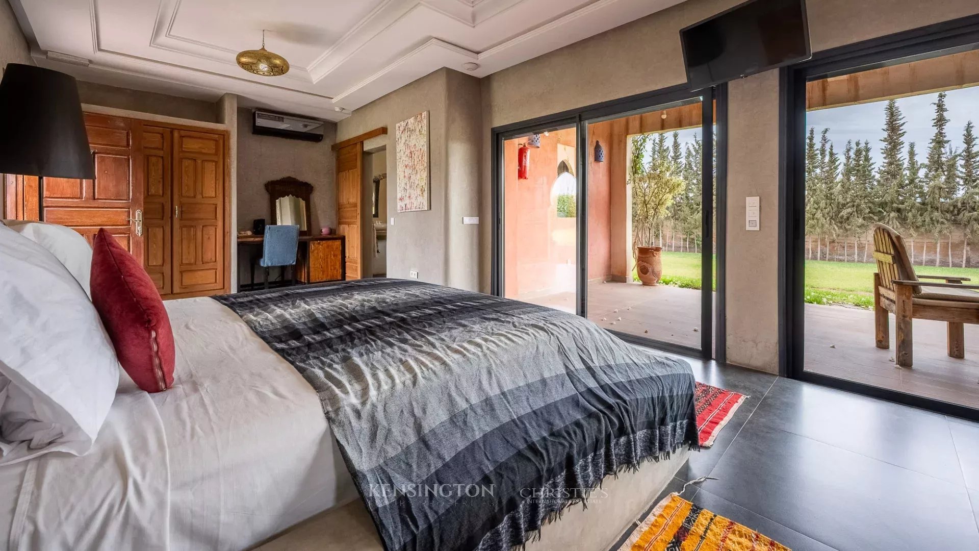 6 Bedroom Villa/Townhouse's Image 12
