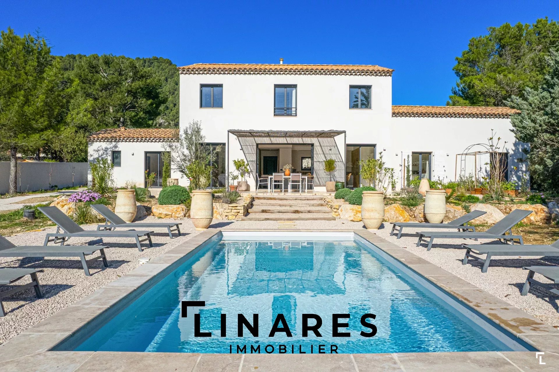 L'INOUBLIABLE Villa T6 de 160 m² - Terrain 1800 m² - Piscine 13780 Cuges Les Pins