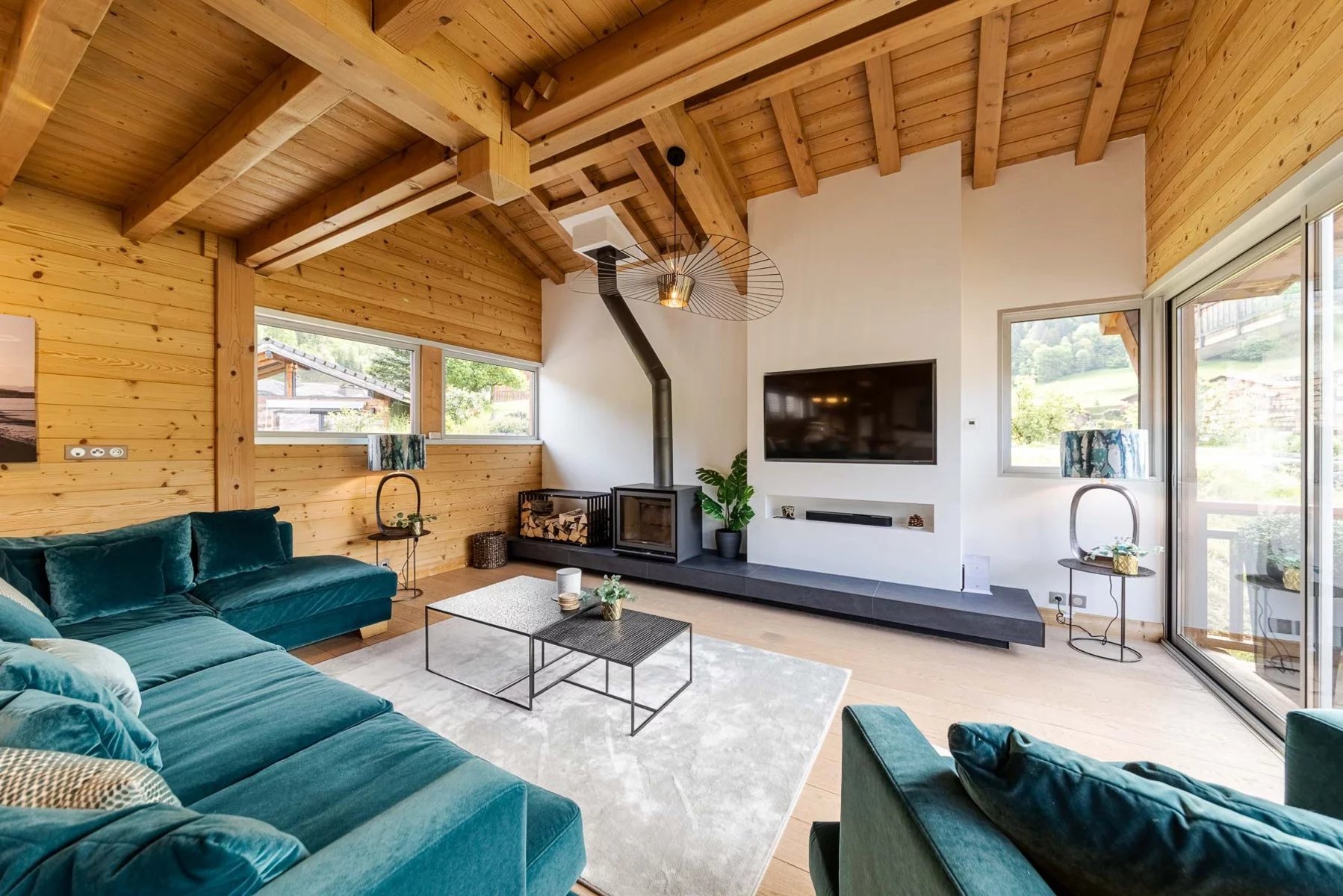 Photo of MORZINE - Stylish 5 bedroom chalet in central Morzine