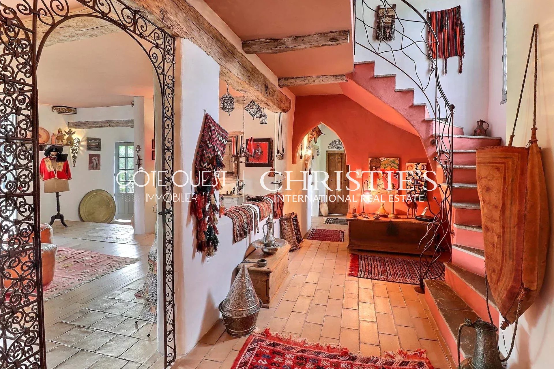4 Bedroom Villa/Townhouse's Image 9