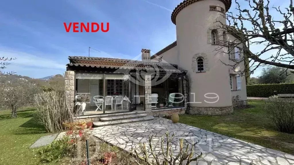 CHATEAUNEUF Vue  dégagée Calme