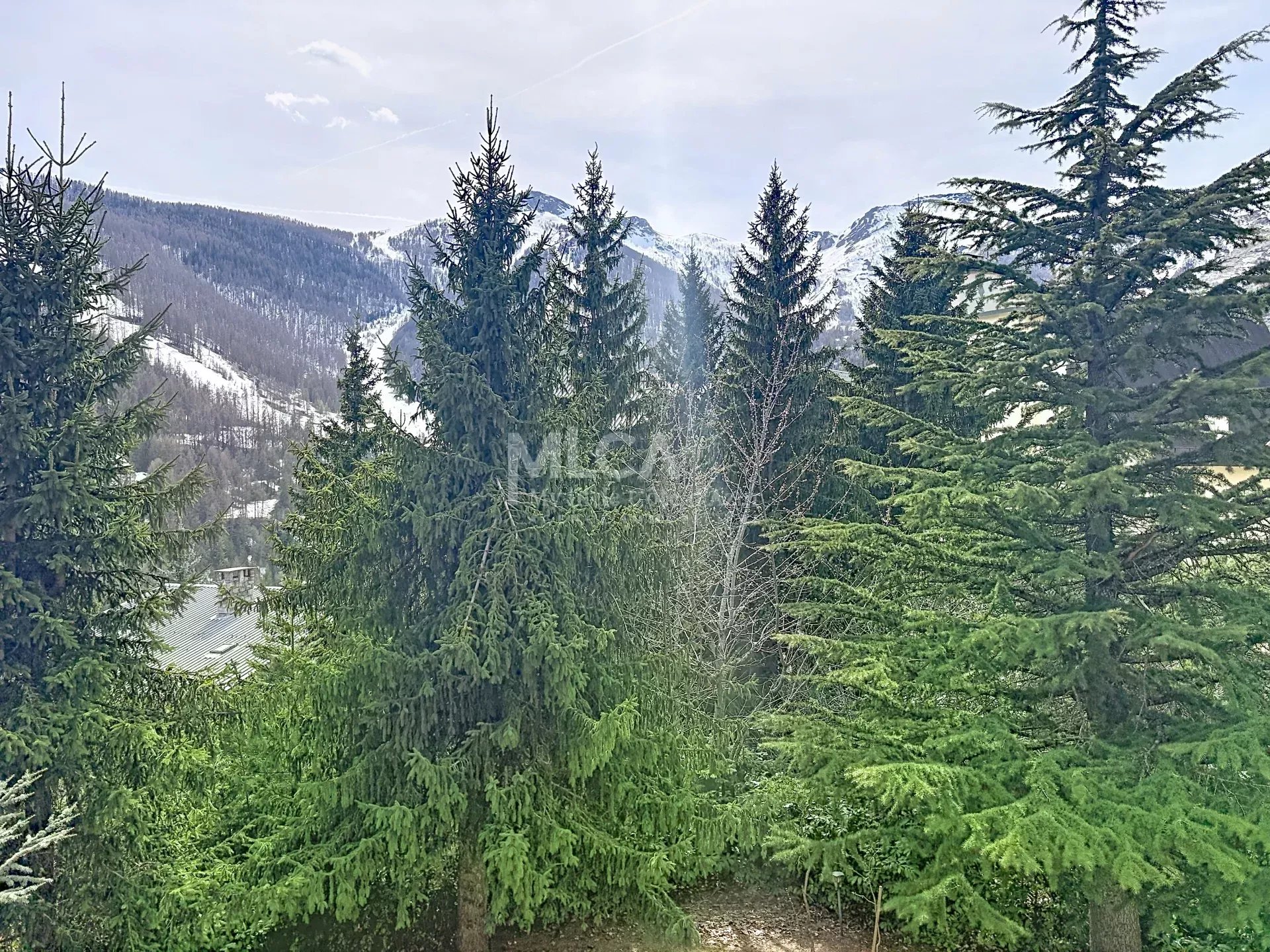 AURON  STUDIO ESPACE MONTAGNE RENOVE CENTRE STATION