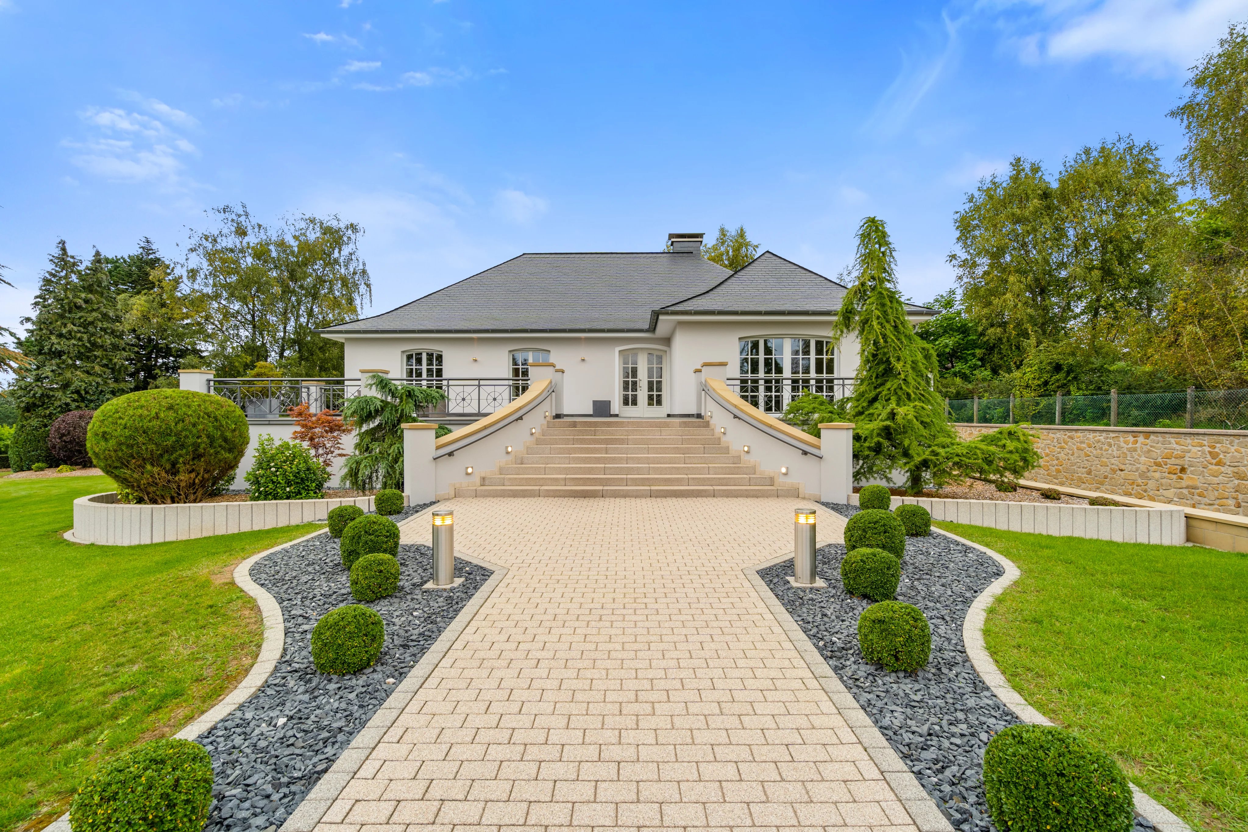 Magnificent residence in Kehlen