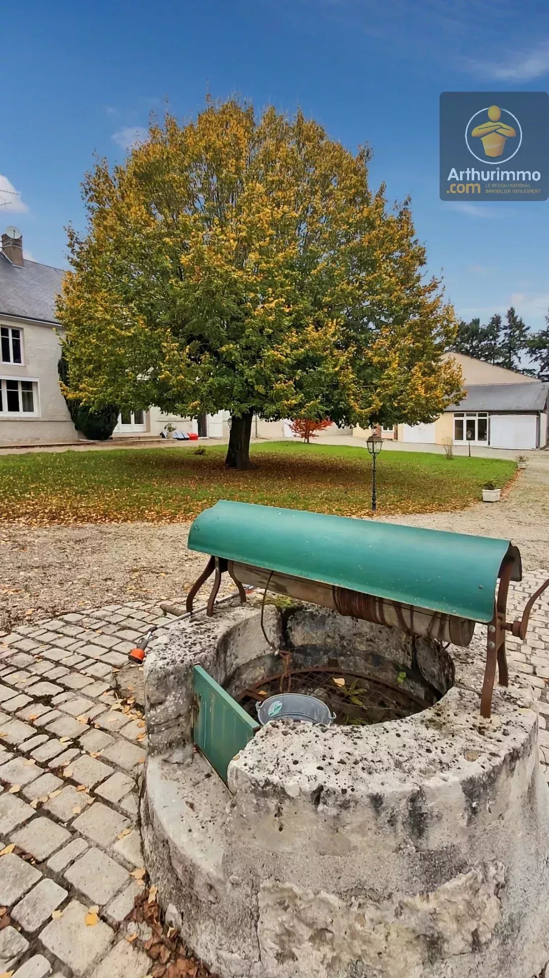 Maison de caractère avec dépendances sur 1,4 hectare arboré — photo 8