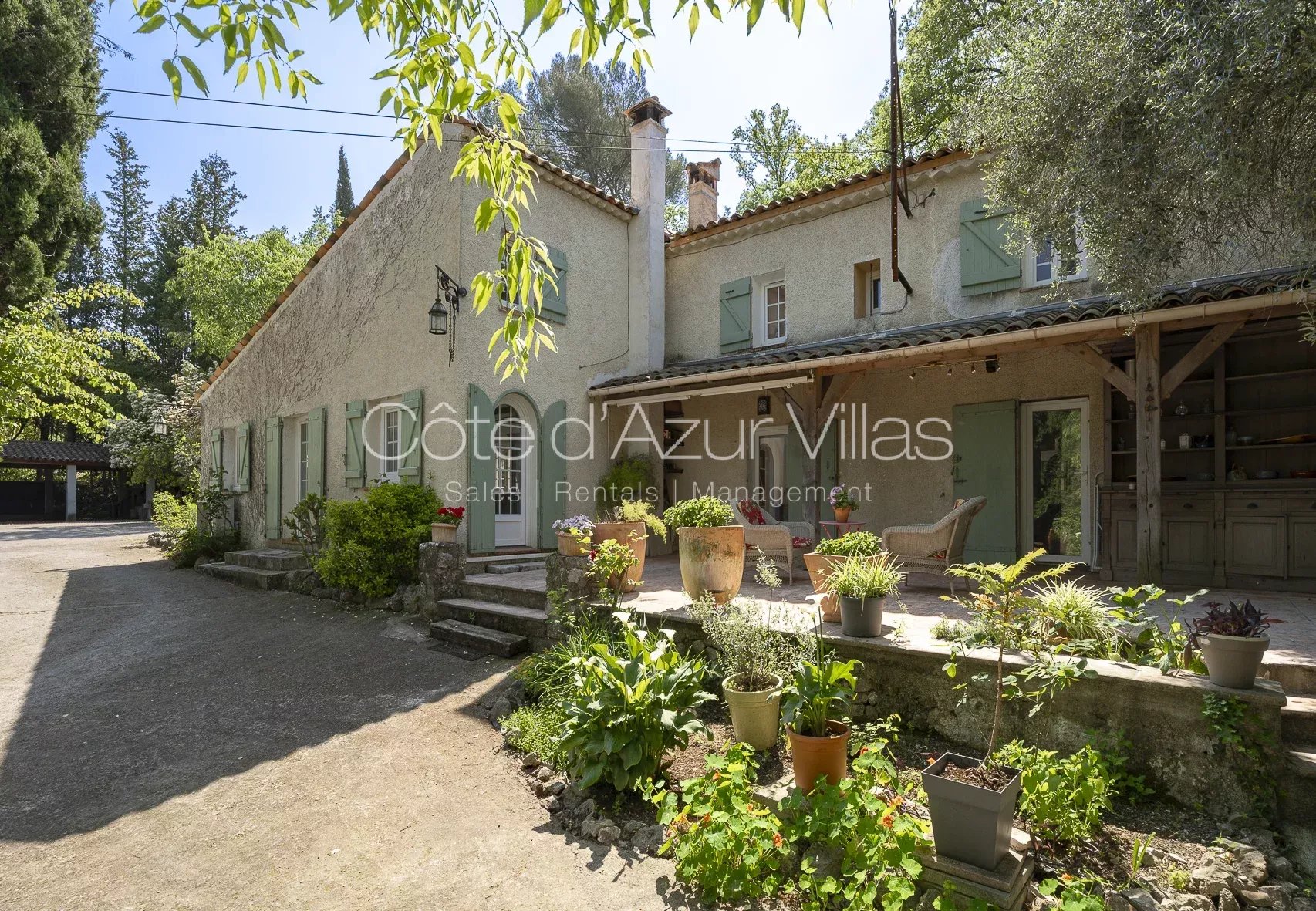 Agence immobilière de 