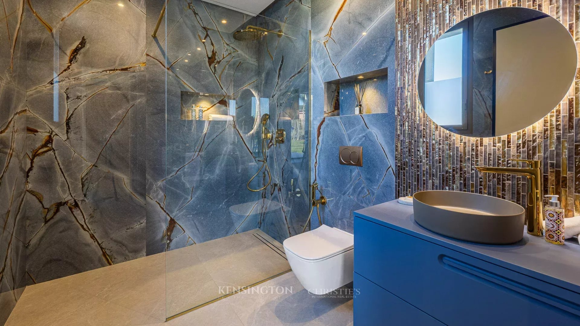 8 Bedroom Villa/Townhouse's Image 70