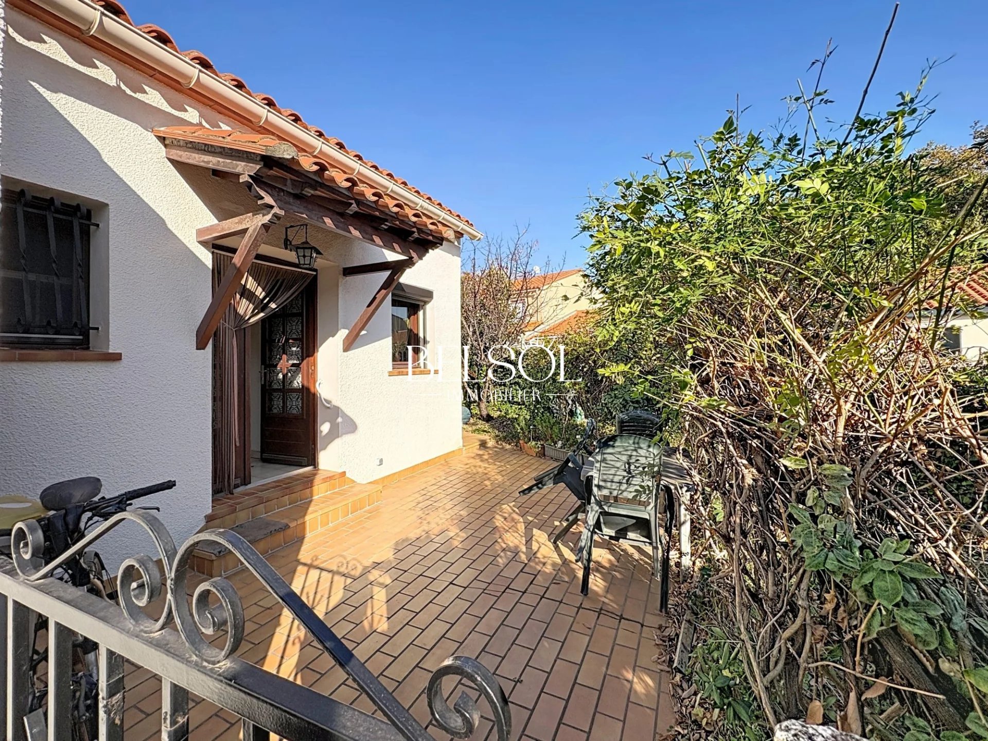 ARGELES SUR MER - MAISON 3 FACES EN PLAIN PIED