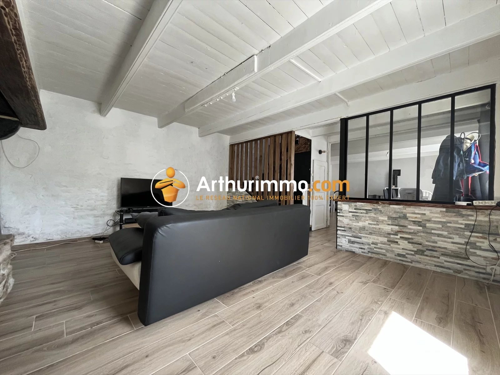 Agence immobilière de AXE AVENIR TRANSMISSION