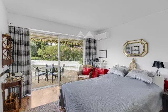 3 Bedroom Apartment/Flat's Image 3