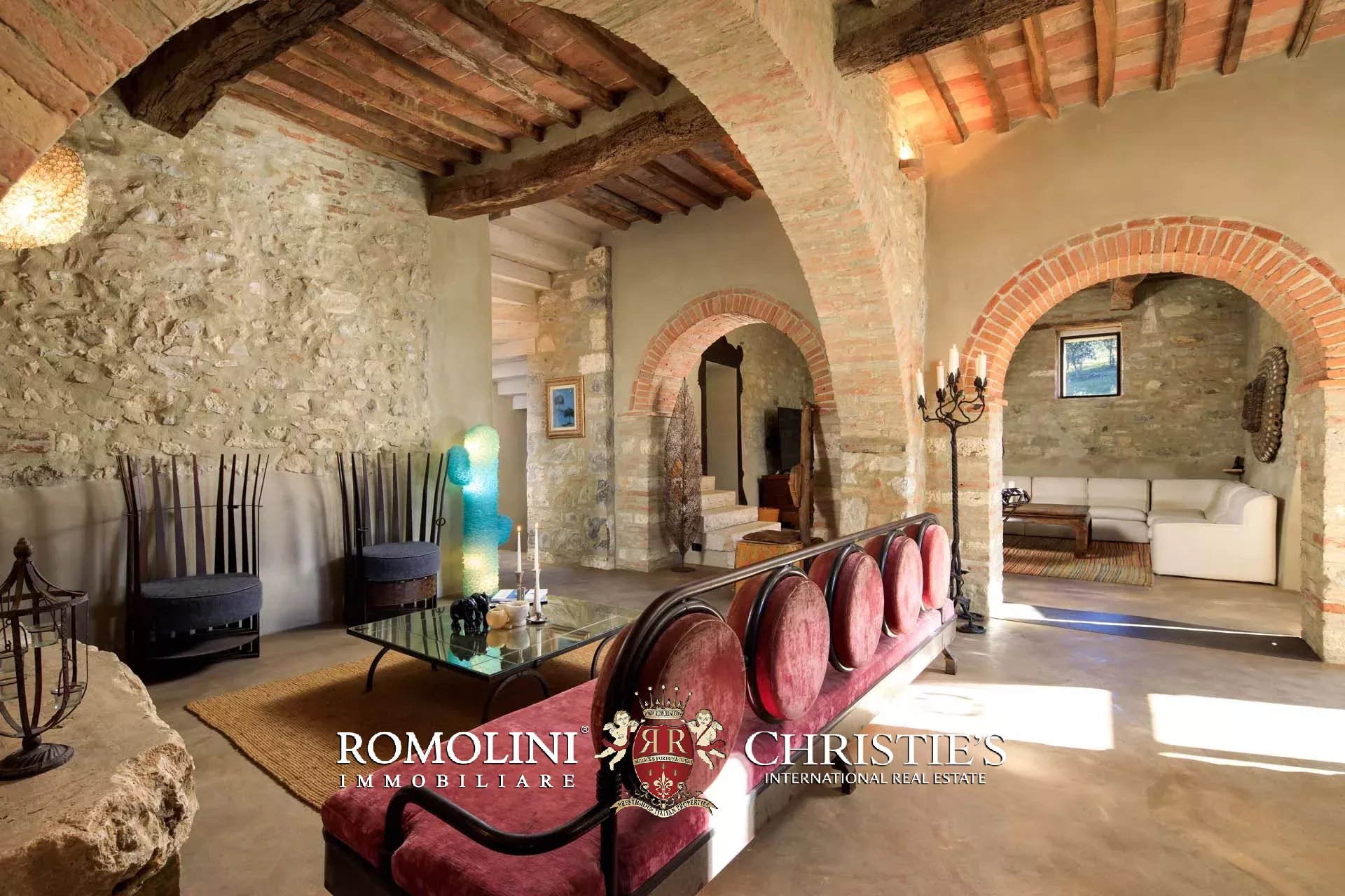 7 Bedroom Villa/Townhouse's Image 18