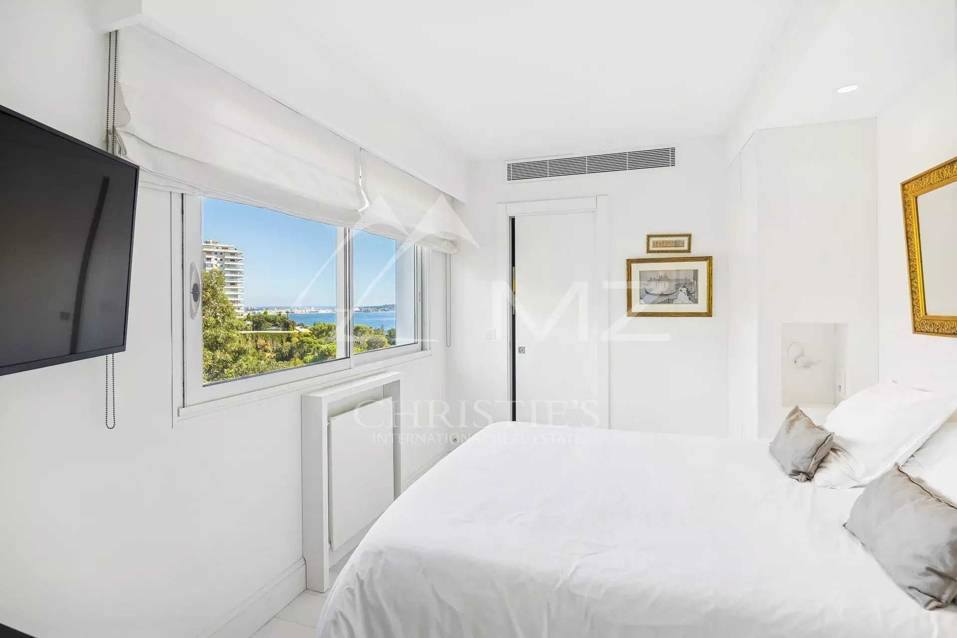 2 Bedroom Apartment/Flat's Image 12