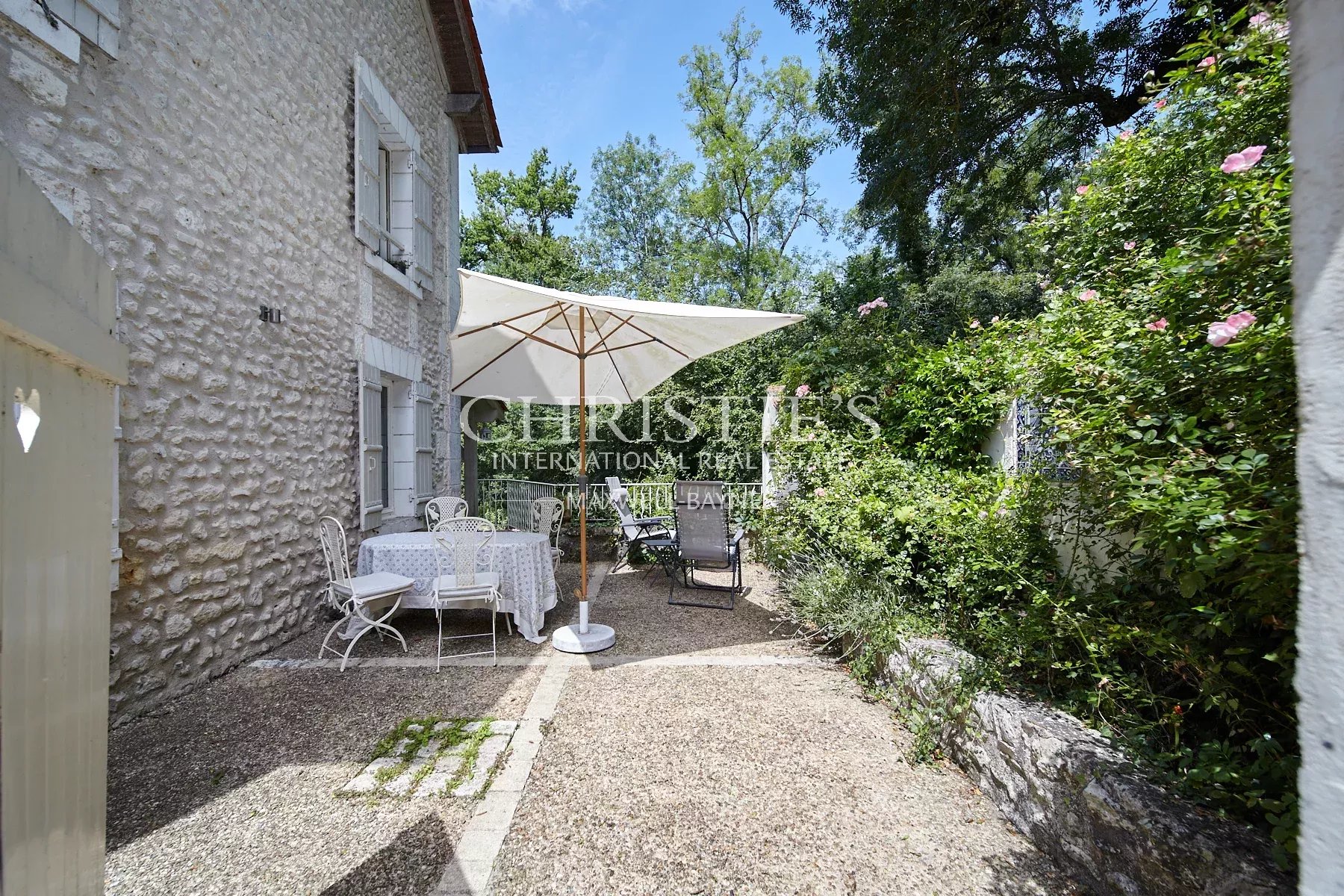 5 Bedroom Villa/Townhouse's Image 23