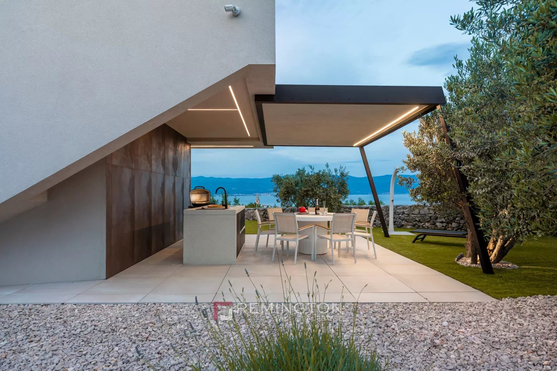 3 Bedroom Villa/Townhouse's Image 17