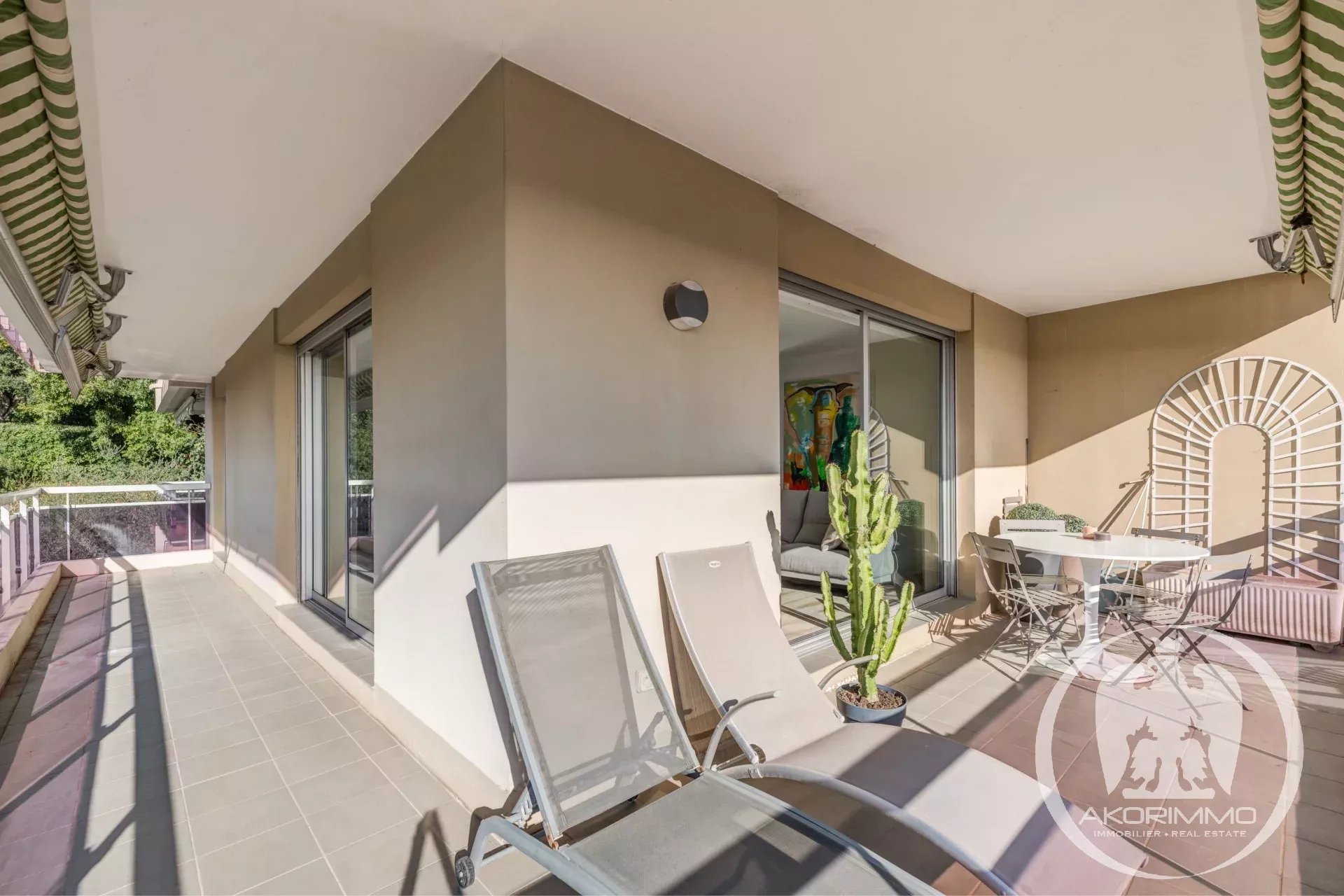 Appartement vue mer Corniche fleurie