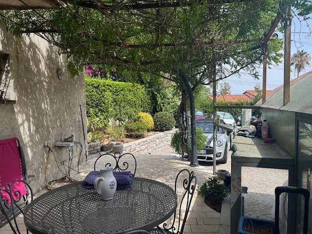 Charmante maison à Antibes avec jardin