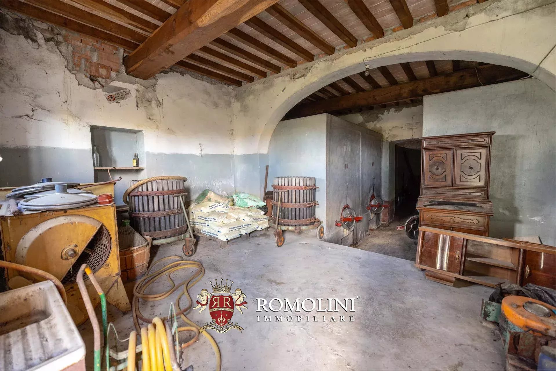 15 Bedroom Vineyard's Image 27
